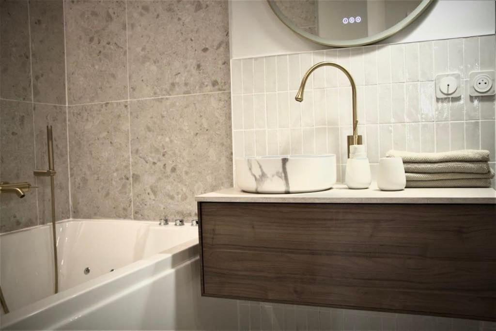 Appartement Mon Amour, Un Sejour A 200m De La Cathedrale ! Classe 3 Etoiles ! Metz